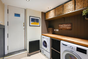 Laundry area- click for photo gallery